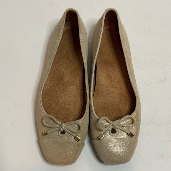 Vionic Klara Shimmer Gold Bow Flats 7.5 - Picture 2 of 9